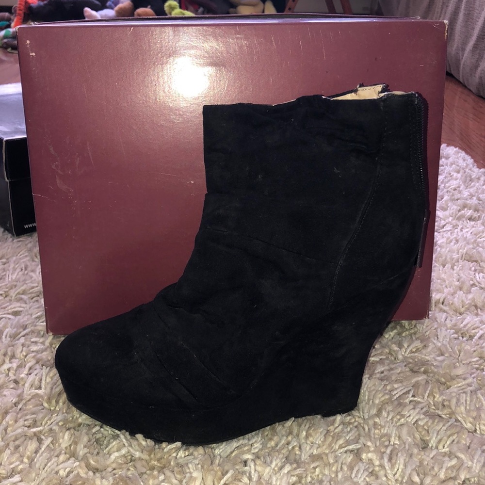 Black booties - Picture 2 of 3